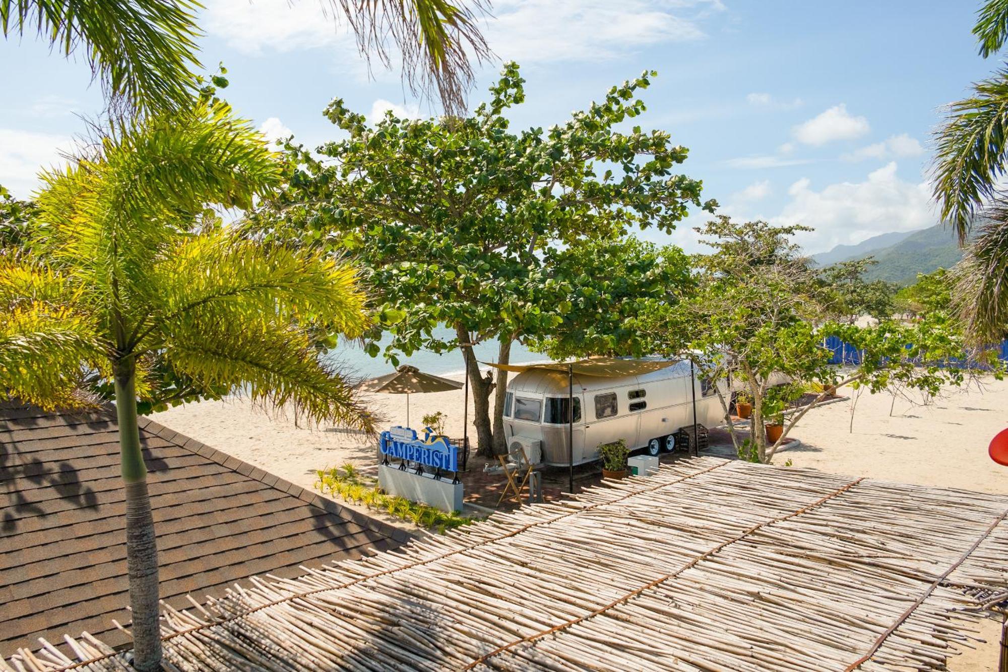 Готель Camperisti Club Laiya Сан-Хуан Екстер'єр фото